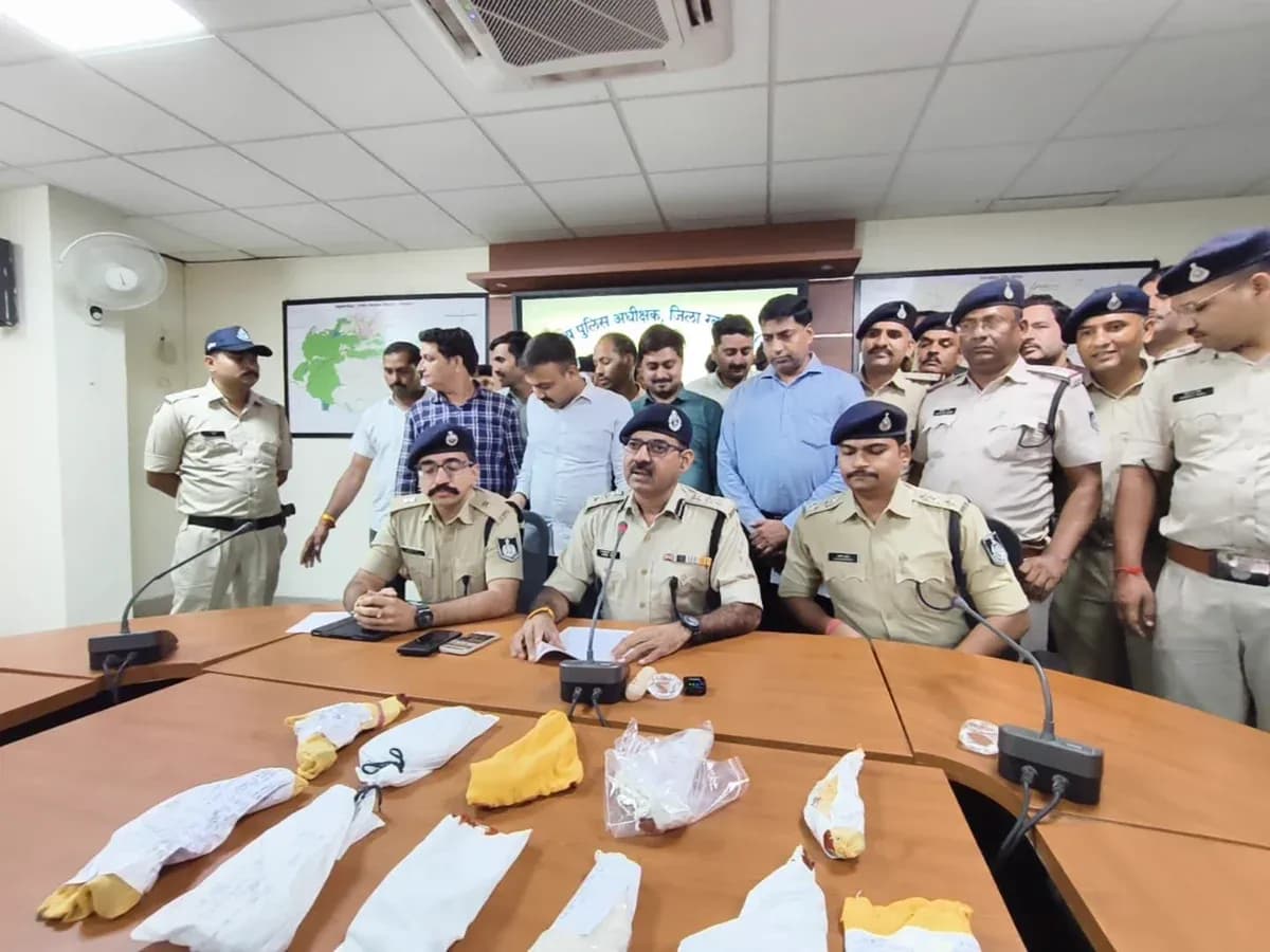 MP News: ग्वालियर पुलिस का ऑपरेशन ईगल, अवैध हथियारों के साथ 14 बदमाश गिरफ्तार, पिस्टल-कट्टे और कारतूस बरामद